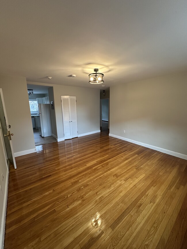 Photo - 65 Chiswick Rd Unit 4