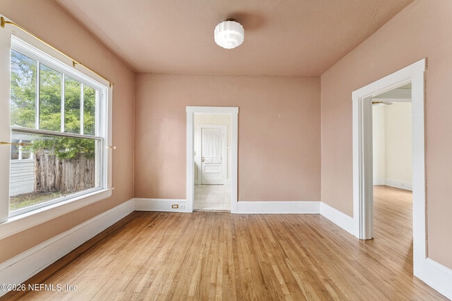 Photo - 4531 Attleboro St