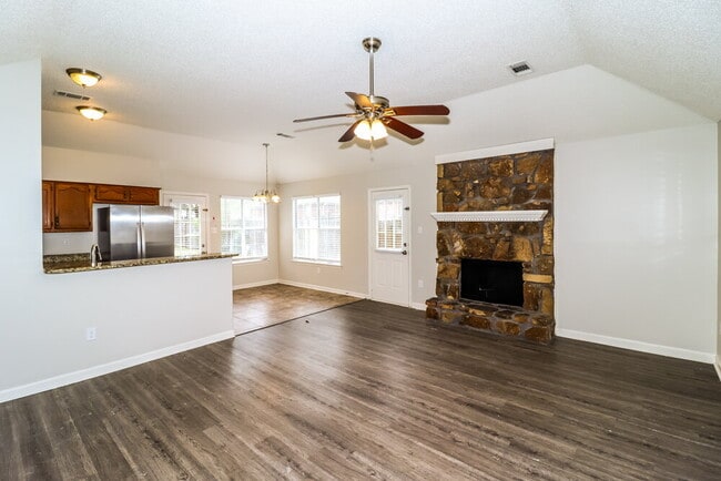 Photo - 7001 Bellevue Trce