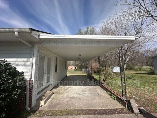 Photo - 408 Tenth Street