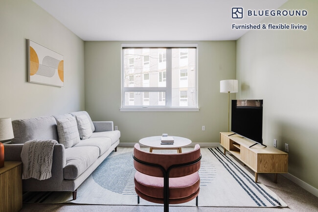 Building Photo - 13398 Newcastle Commons Dr Rental