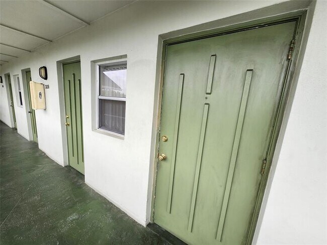 Photo - 4200 NW 3rd Ct Unit 309