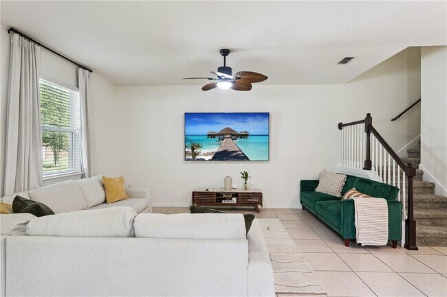1356 Scarlet Oak Loop