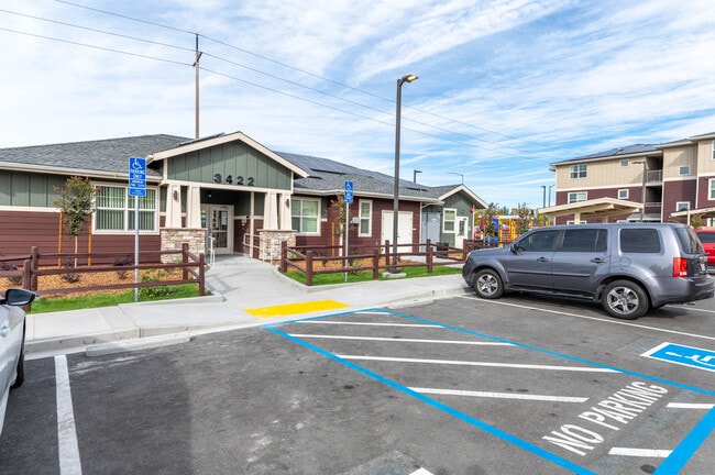Cedar Grove Apartments