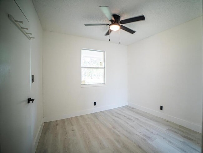 Photo - 412 Columbus Pky Unit 2-2