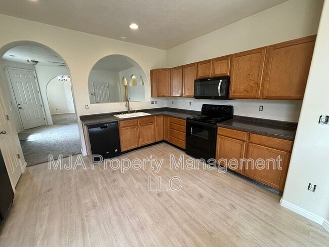 Photo - 212 Caleb Dr