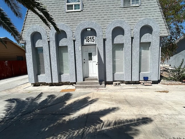 Building Photo - 1815 Harding St Unit A Rental