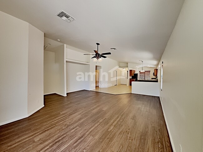 Photo - 3207 S 94th Ave