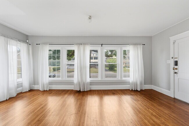 1668 Coventry Rd Unit 1
