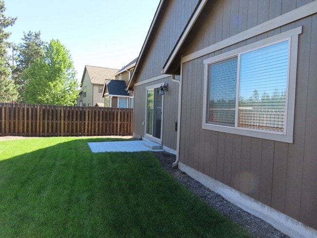 Photo - 61174 SE Geary Dr