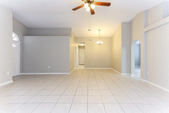 Photo - 18750 NW 1st St