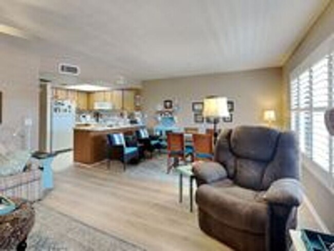 Photo - 1806 Swanson Ave