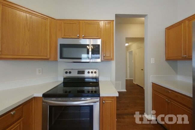 Photo - 1009 Ridge Top Dr