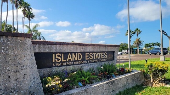 Photo - 660 Island Way Unit 405