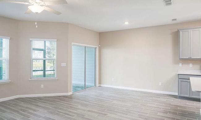 Photo - 247 Boracay Cir Casa