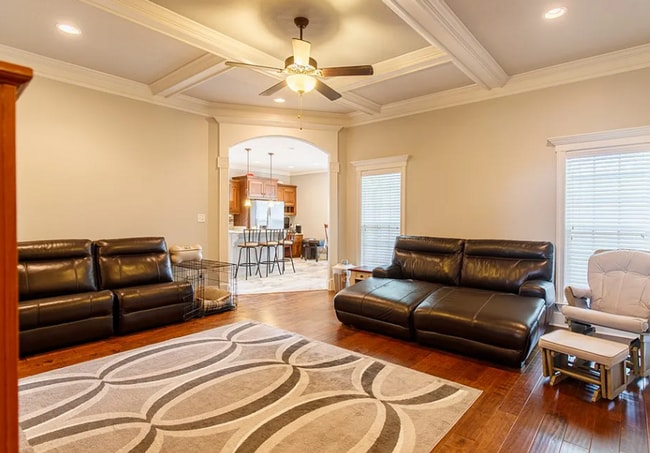 Photo - Southern Comfort Living: Your Dream Rental...