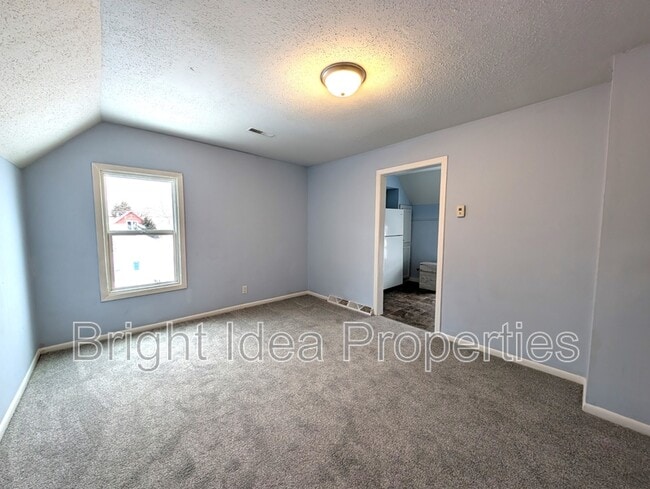 Photo - 538 Charles Ave