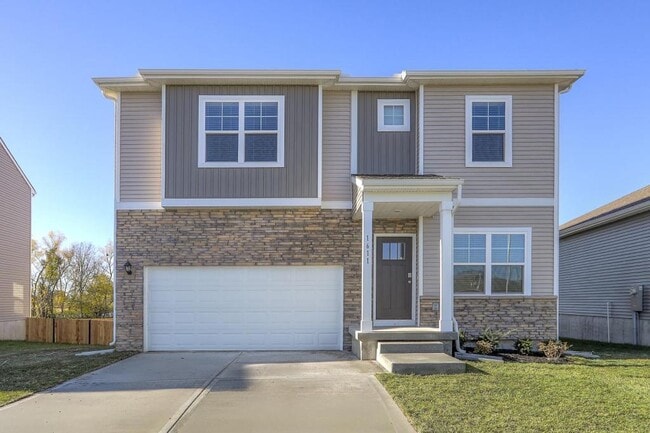 Photo - 1611 Maci St