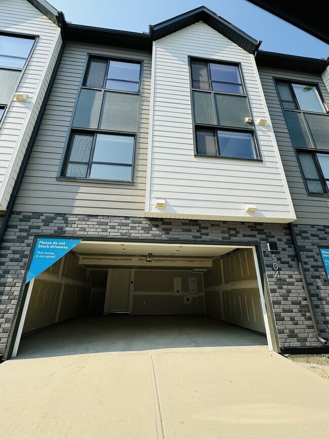 Photo - 20295 Seton Way SE