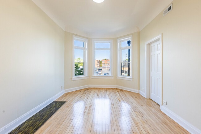 Photo - 2137 N Western Ave