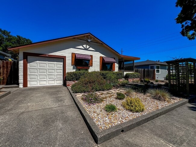 Photo - Charming 2 Bedroom, 2 Bathroom Home in Napa