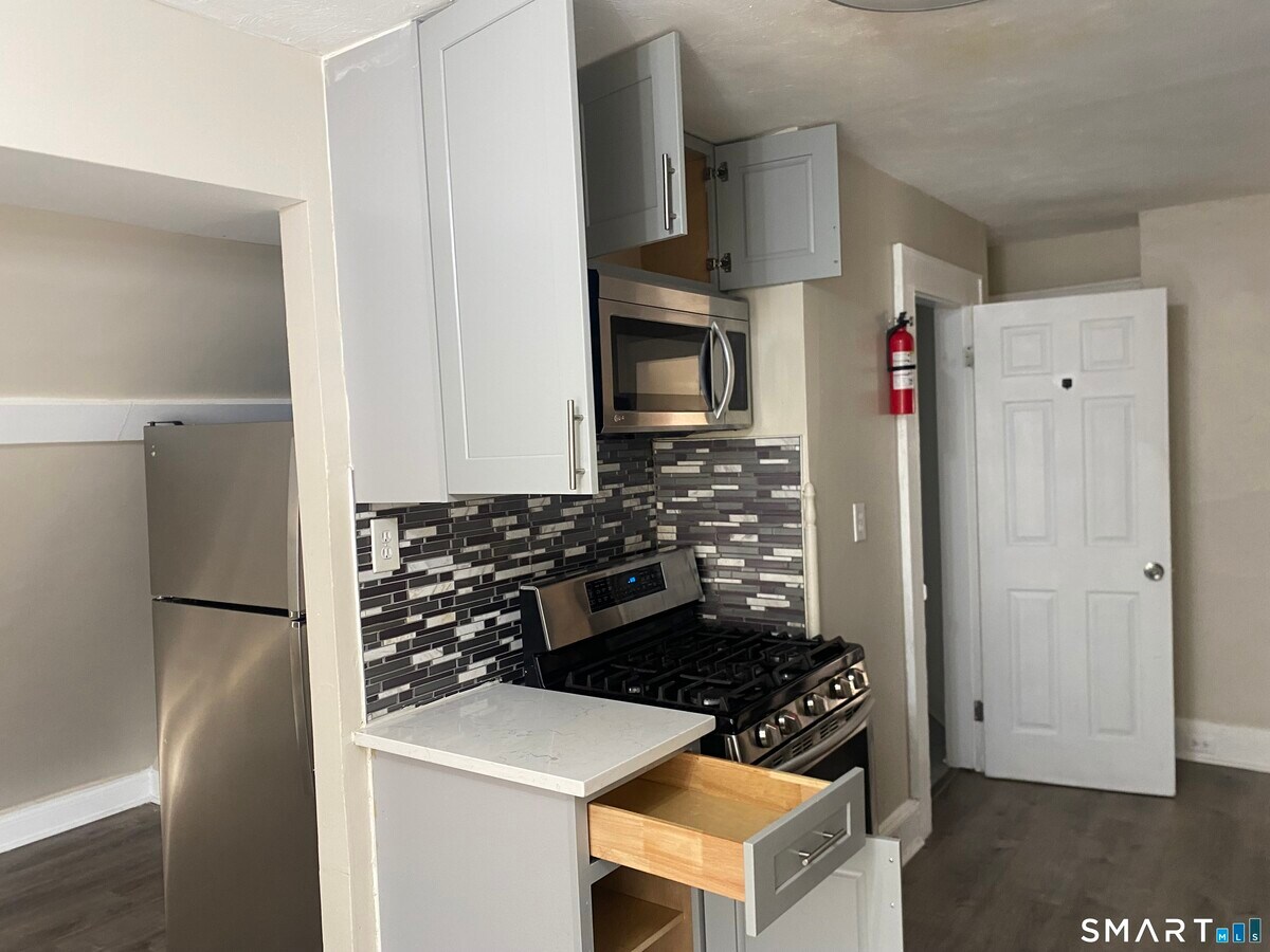 Photo - 454 Summit St