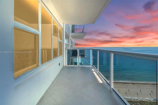 Photo - 3700 Galt Ocean Dr Unidad 1408