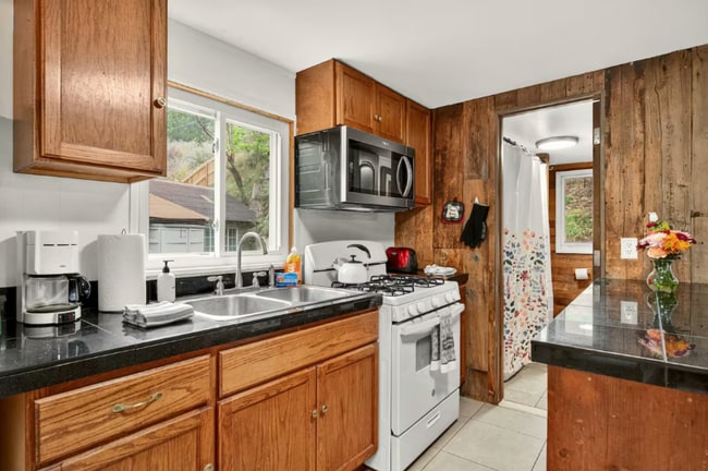 Photo - 21504 Shady Ln