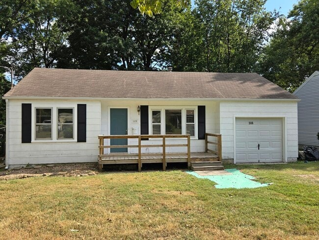 Building Photo - 506 W Catalpa St Rental