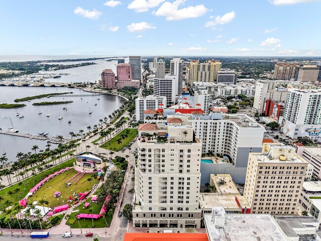 Photo - 201 S Narcissus Ave Unidad 806 Rental