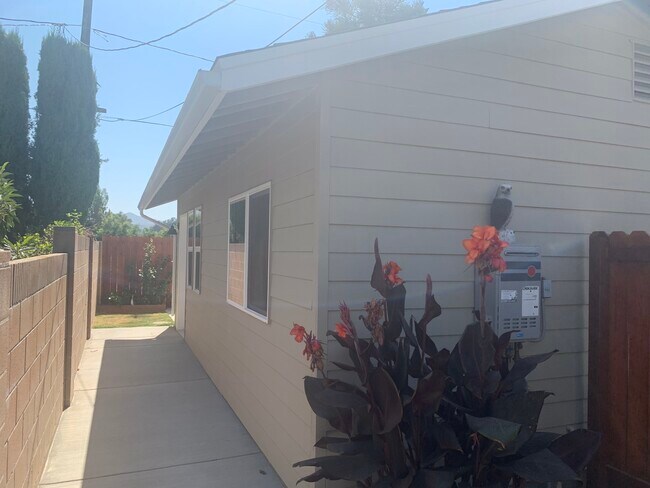 House - 3078 Deacon St