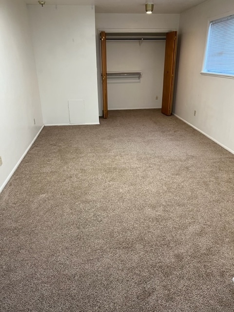 Bedroom - upstairs - 1124 E Benton St Unit 1124