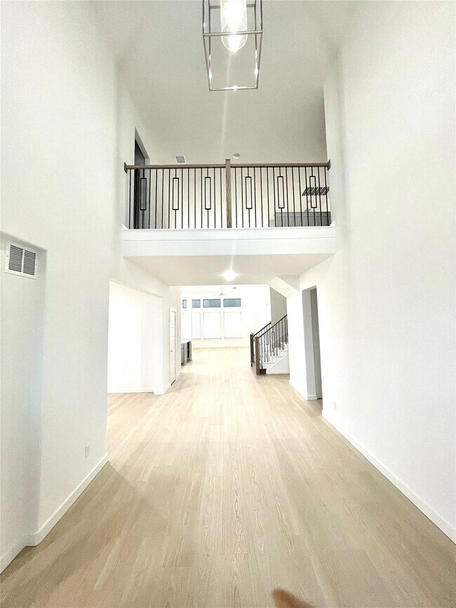 Photo - Priced Below Market for Quick Move-In