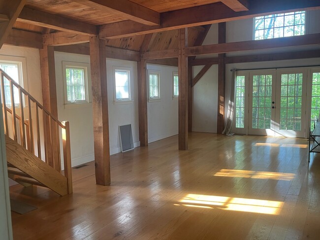 Photo - 300 Chestnut Hill Rd