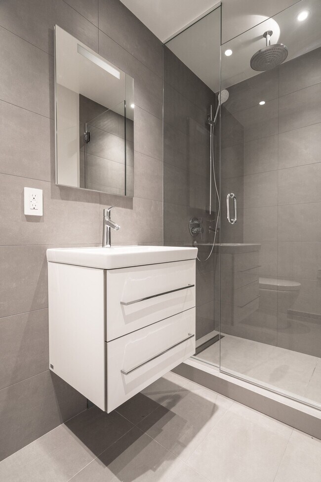 Photo - 1001 O'Connor Dr Unit 301