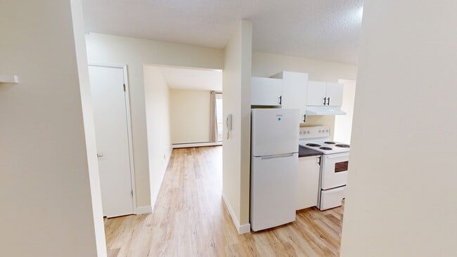 Photo - 10222-10105 105 Ave Unit 208