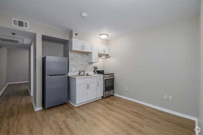 Studio - 400SF - Dining Room