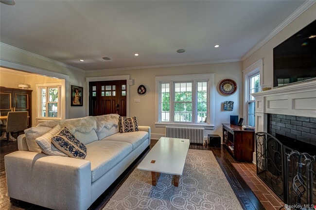 Photo - 24 Soundview Rd