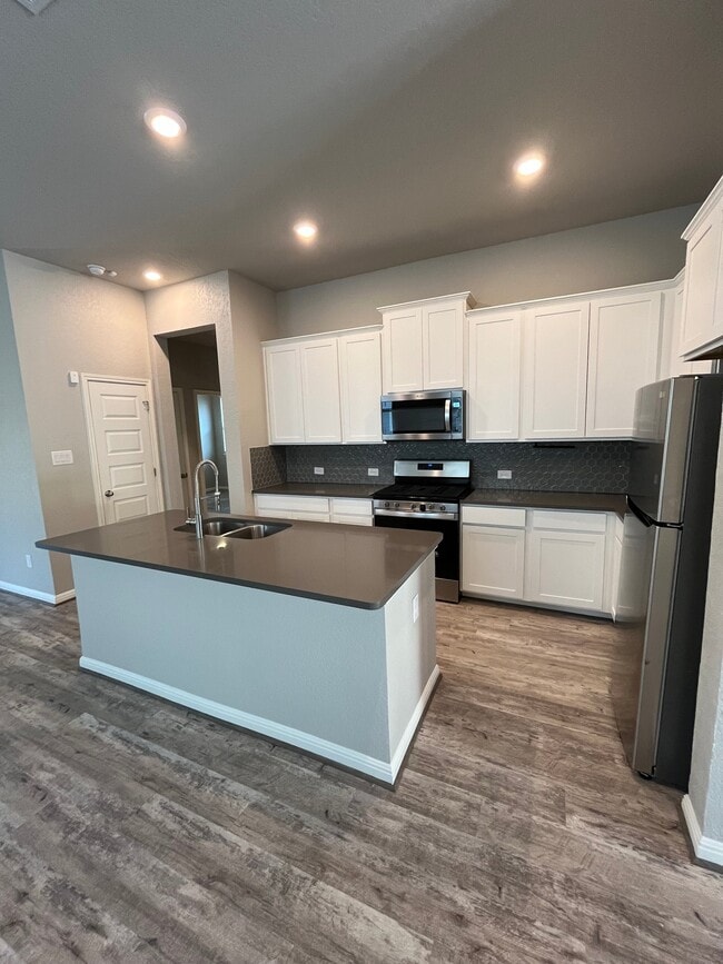 12918 McFadden Wy