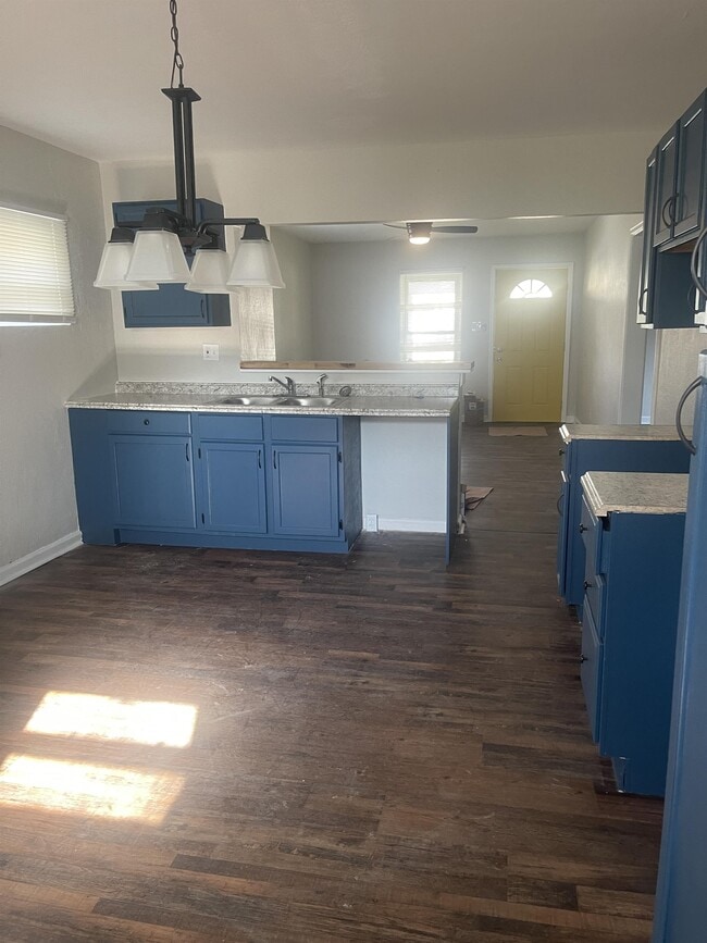 Photo - 2644 Foltz St