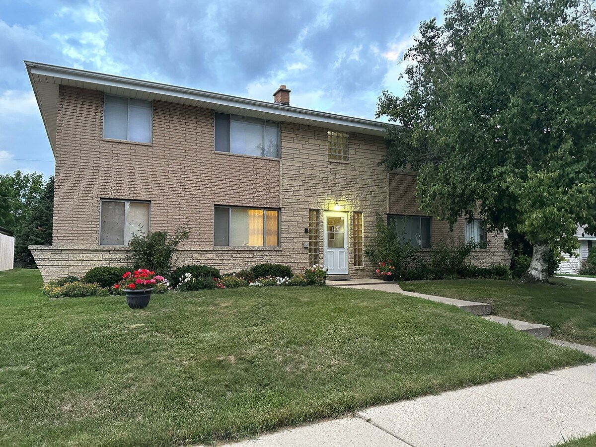 Photo - 720 Lakeview Ave Apartments Unit #4