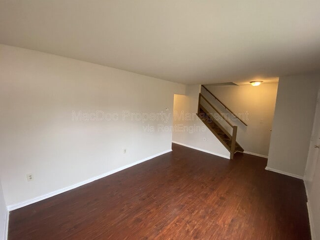 Photo - 928 Bellows Ave