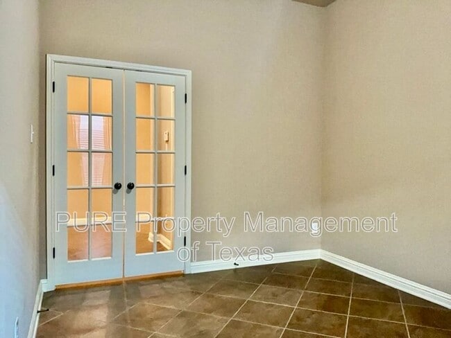 Photo - 3580 Rosalina Loop