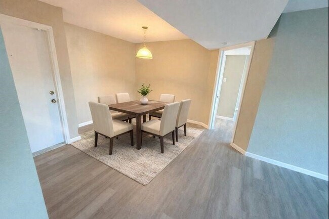 Photo - 3085 Walnut Bend Ln Unit 16