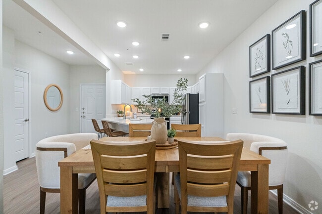 2BR, 2BA - 1172SF - Dining Room