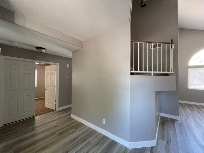 Photo - 5121 High Sage Ct