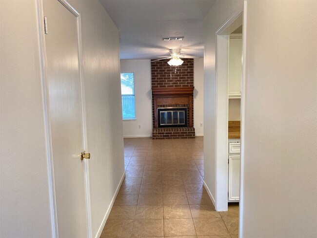 Photo - 2733 Davis Ave
