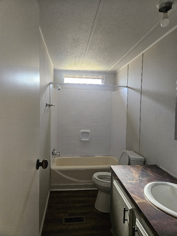 Photo - 109 Cottondale Rd