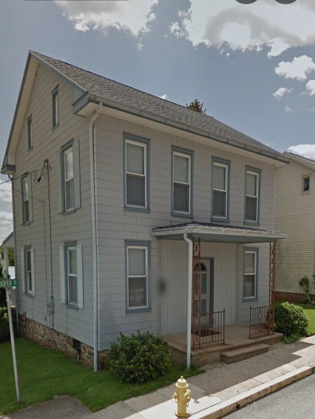 Building Photo - 120 Cooper St