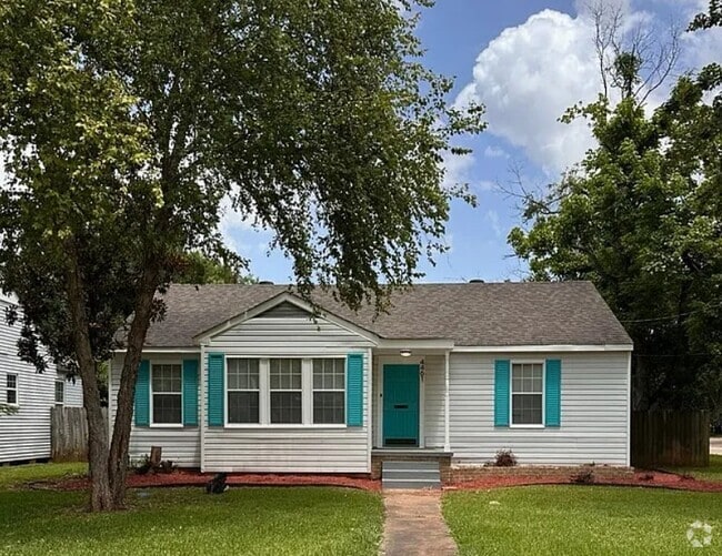 Building Photo - 4461 Clingman Dr Rental